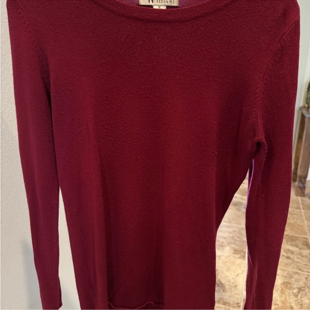 Elegant Burgundy Crew Neck Sweater - Picture 6 of 7